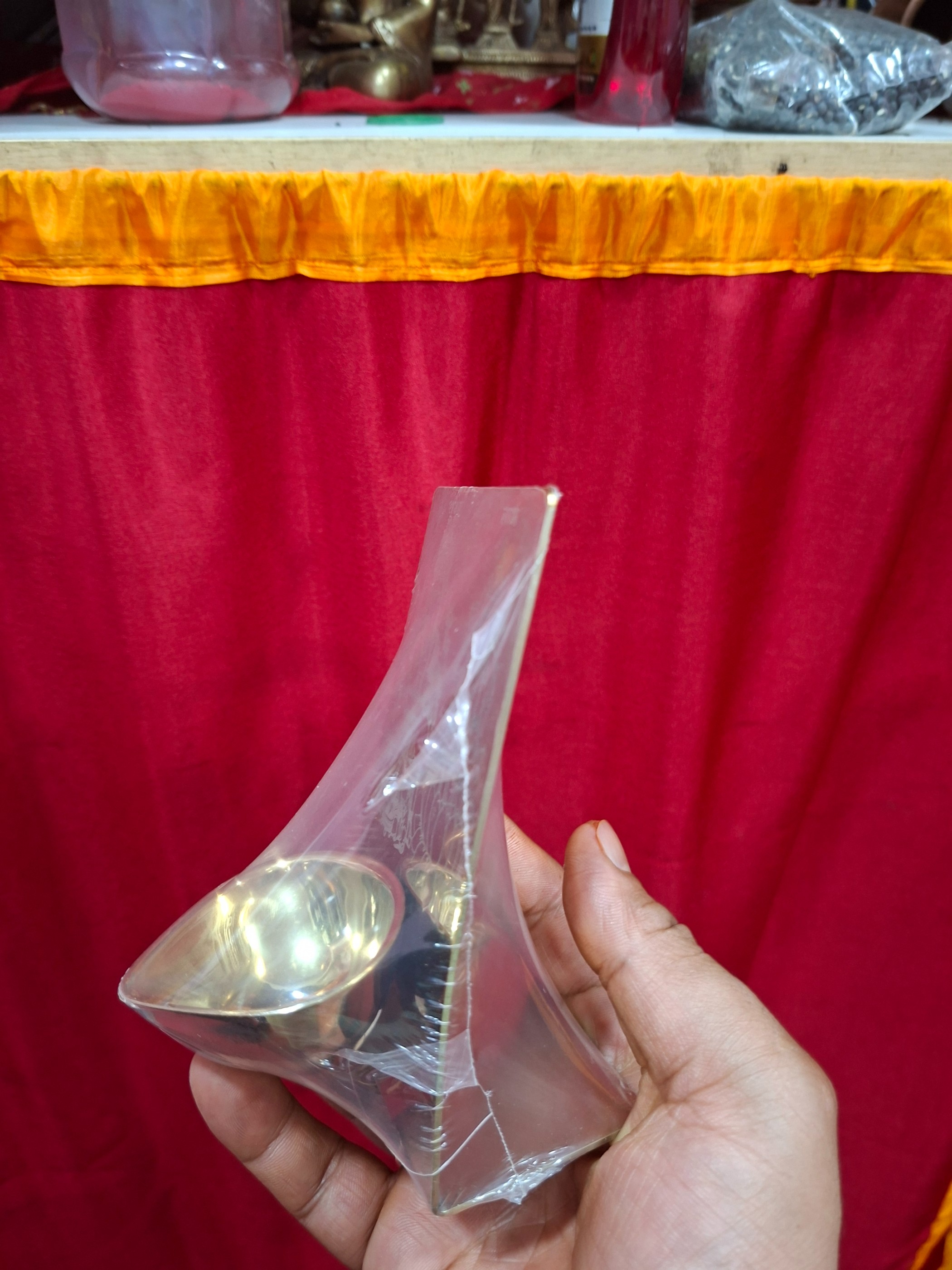 Diya With Stand (दीयो) 